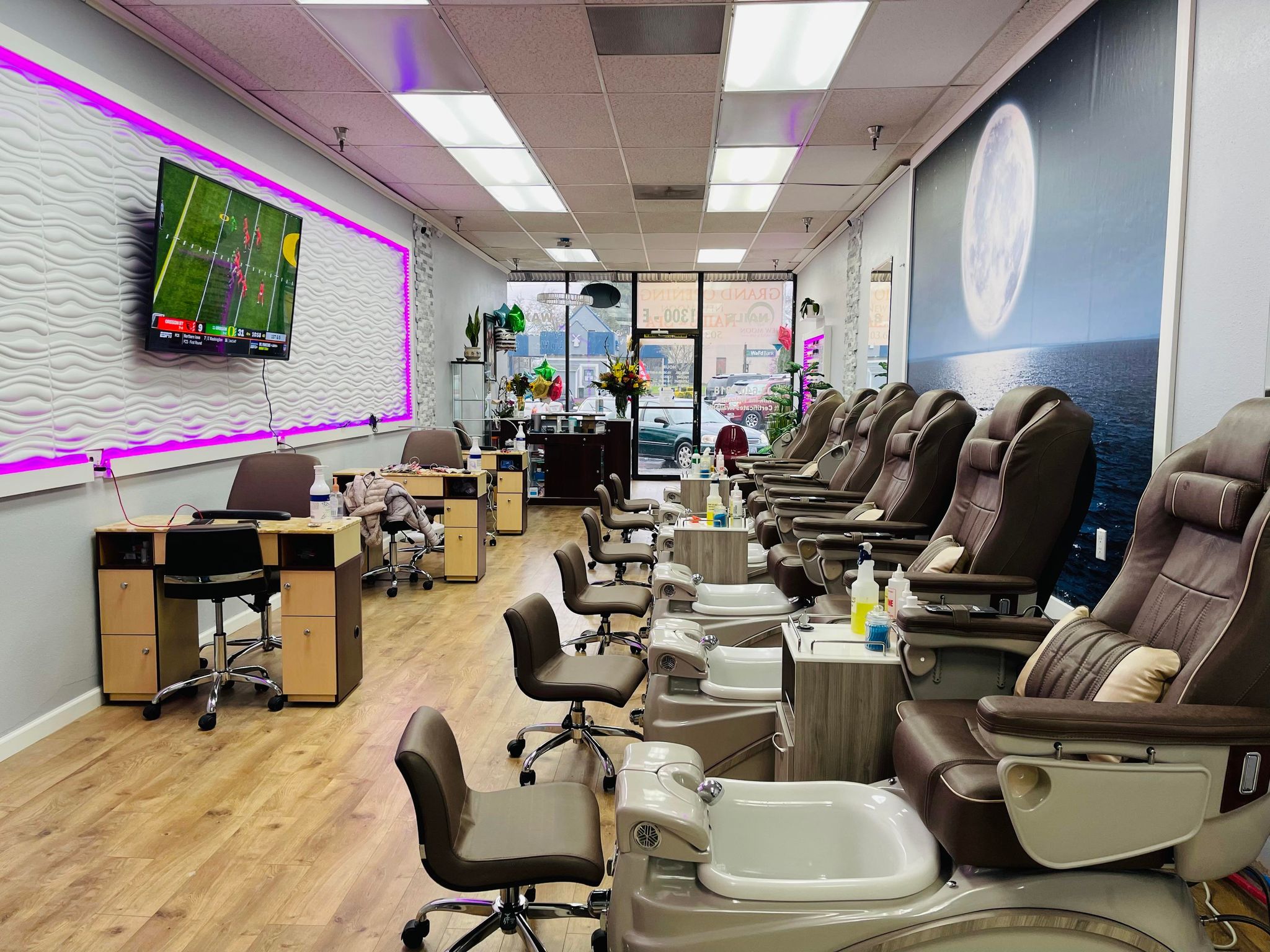 Service stations inside New Moon Nails and Spa
